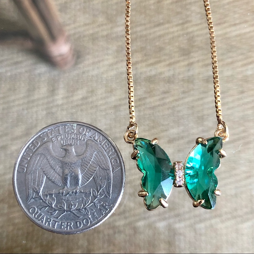 18kt Gold Plated Green Emerald Butterfly Pendant Necklace - Picture 7 of 8